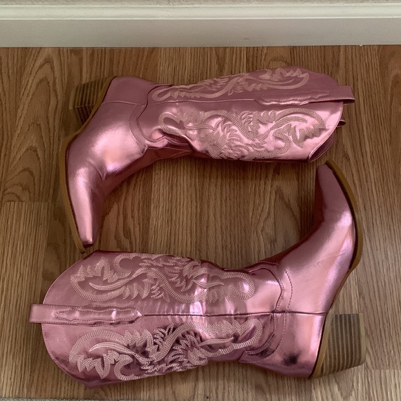 Pink Metallic Boots - Picture 3 of 4